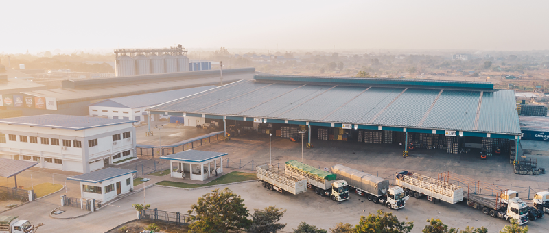 warehouse-roofing-solutions-exceptional-services-rooftop